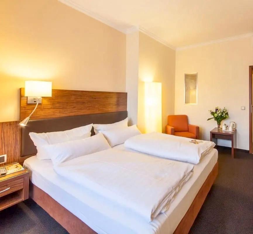 Hotel Flora Duesseldorf Екстер'єр фото
